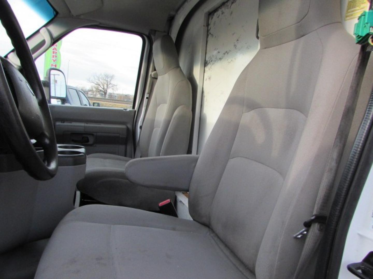 2013 White /Gray Ford Econoline XL (1FDXE4FS1DD) with an 6.8 V10 Engine engine, Automatic TRansmission transmission, located at 4562 State Avenue, Billings, MT, 59101, (406) 896-9833, 45.769516, -108.526772 - 2013 Ford Econoline E450 Box Van with side entry door - Tommy liftgate! 6.8 V10 Engine - automatic transmission - Dual rear wheels - RWD - 168,028 miles - Liftgate - side entry door - Montana one owner - Inspected and serviced - copy of inspection and work performed as well as full vehicle histor - Photo#13